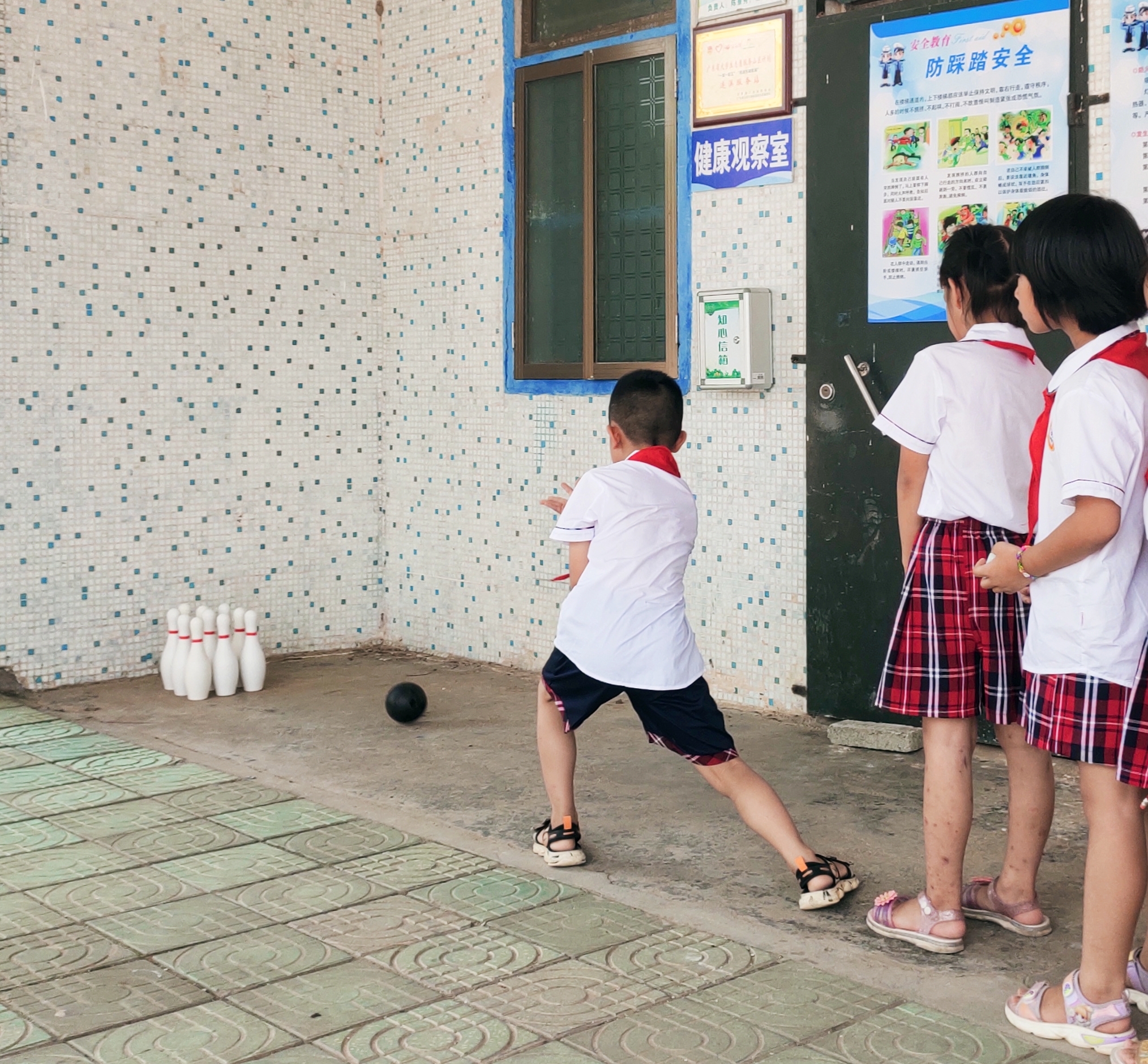 時間：2021年5月31日；地點：分界小學；主辦單位：團縣委；活動主題：遂溪縣2021年“慶六一 講安全”鄉(xiāng)村小學校園安全自護教育游園活動4.jpg