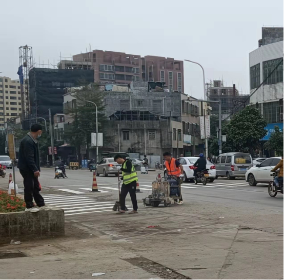 洋青鎮(zhèn)：統(tǒng)籌推進狠抓交通工作、多措并舉助力道路安全965.png