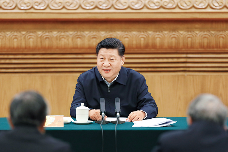 2019年3月18日，中共中央總書(shū)記、國(guó)家主席、中央軍委主席習(xí)近平在北京主持召開(kāi)學(xué)校思想政治理論課教師座談會(huì)并發(fā)表重要講話(huà)。 新華社發(fā) 盛佳鵬/攝