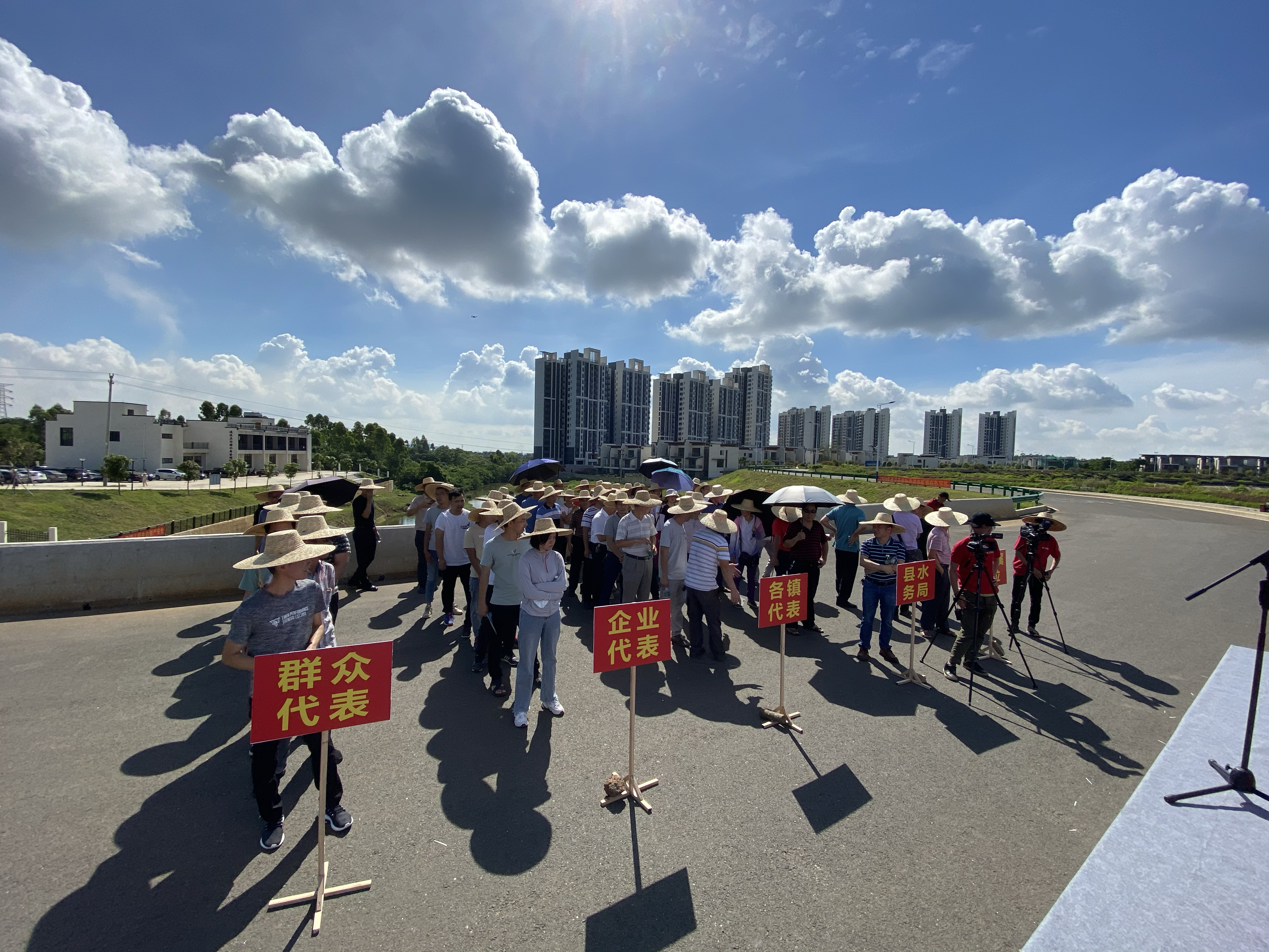 2020年6月30日，縣水務(wù)局開展應(yīng)急演練活動 (4).jpg