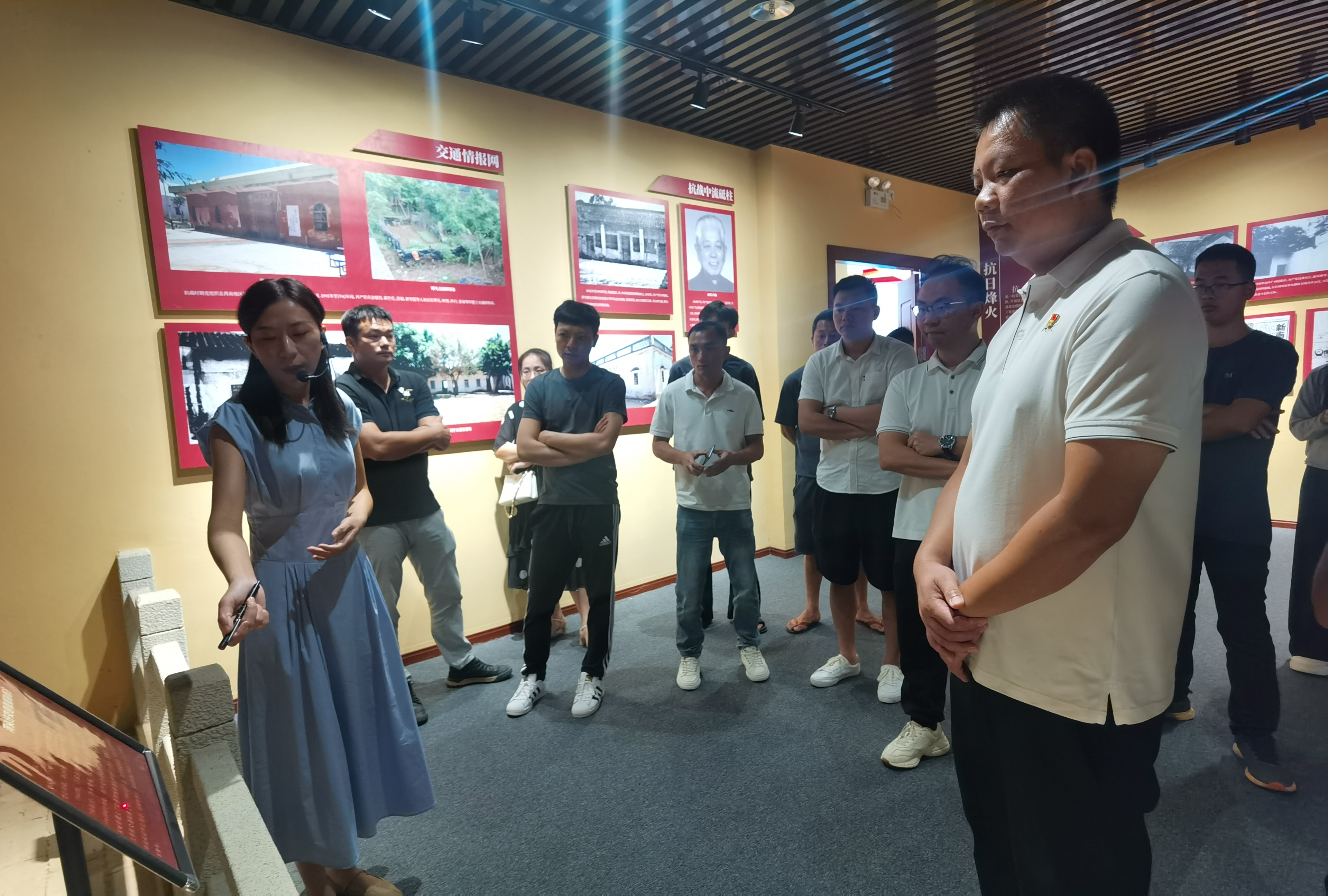 1、主辦單位：江洪鎮(zhèn)人民政府；開展活動(dòng)時(shí)間：2024年9月18日；活動(dòng)開展主題：江洪鎮(zhèn)政府開展“銘記歷史 吾輩自強(qiáng)”紀(jì)念”九一八“事變”主題活動(dòng)；開展活動(dòng)地點(diǎn)：參觀河頭鎮(zhèn)愛國主義基地 (6).jpg
