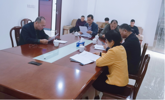 縣第十七屆人大常委會(huì)代表資格審查委員會(huì)召開(kāi)會(huì)議